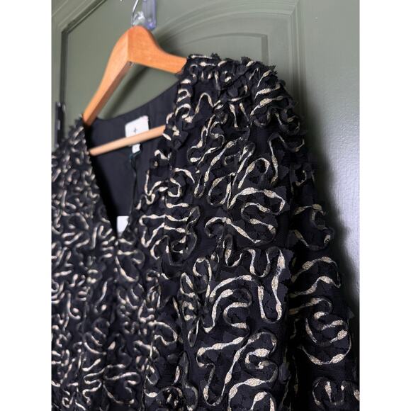 NWT Tuckernuck Nightly Organza Easton Festive Metallic Blouse Black Gold Medium - Picture 4 of 8